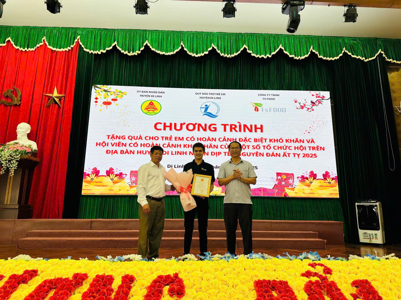 Welcome the New Year 2025