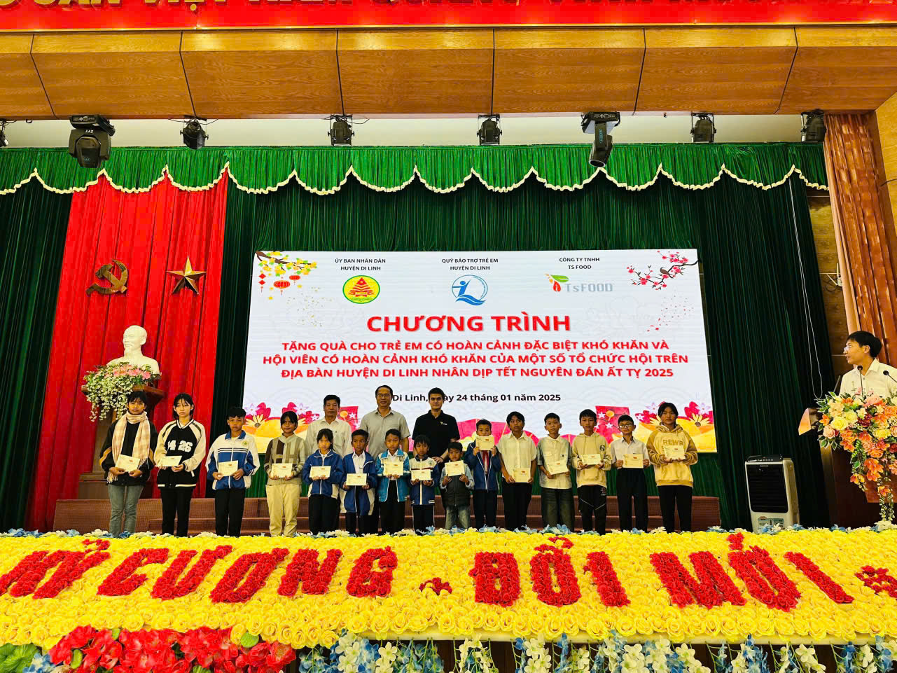 Welcome the New Year 2025